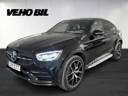 Svart Begagnad 2020 Mercedes GLC300e AMG Line Premium Plus Sportkupé | 449 000 kr (Marknadspris)