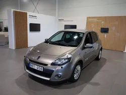 Ljusbrun Begagnad 2012 Renault Clio R.S. Halvkombi | 54 900 kr (Dyr)