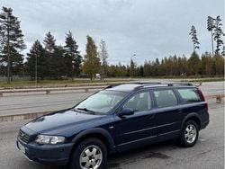 Blå Begagnad 2001 Volvo XC70 SUV | 33 000 kr (Marknadspris)