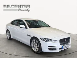 Vit Begagnad 2015 Jaguar XE Prestige Sedan | 165 000 kr (Marknadspris)