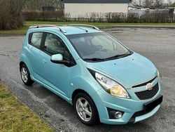 Står grön i regbeviset men är mer turkos Begagnad 2012 Chevrolet Spark Halvkombi | 26 000 kr (Superpris)