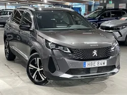 Grå Begagnad 2023 Peugeot 5008 GTi Minibuss | 349 900 kr (Lite dyr)