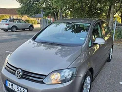 Brun Begagnad 2012 VW Golf Plus Cross Minibuss | 59 000 kr (Lite dyr)