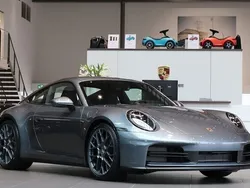 Grå Ny 2025 Porsche 911 Carrera T Sportkupé | 1 700 300 kr