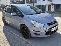 Vit Begagnad 2011 Ford S-MAX Trend Minibuss | 42 000 kr