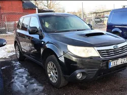 Svart Begagnad 2010 Subaru Forester SUV | 7 900 kr