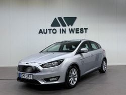 Grå Begagnad 2016 Ford Focus Titanium Halvkombi | 99 900 kr (Marknadspris)