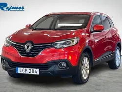 Röd Begagnad 2015 Renault Kadjar Zen SUV | 114 100 kr (Lite dyr)