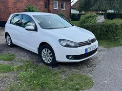 Vit Begagnad 2011 VW Golf Halvkombi | 47 000 kr (Marknadspris)
