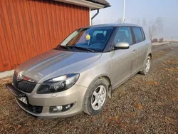 Brun Begagnad 2014 Skoda Fabia Ambiente Halvkombi | 40 000 kr (Marknadspris)