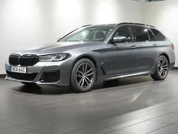 Blå Begagnad 2021 BMW 530e M Sport Kombi | 409 900 kr (Lite dyr)