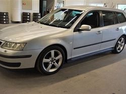 Silver Begagnad 2005 Saab 9-3 Vector Kombi | 27 900 kr (Bra pris)