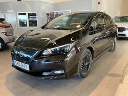 Svart Begagnad 2022 Nissan Leaf N-Connecta Halvkombi | 298 000 kr (Dyr)