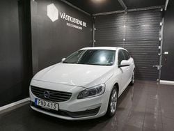 Vit Begagnad 2014 Volvo V60 Summum Kombi | 74 900 kr (Marknadspris)