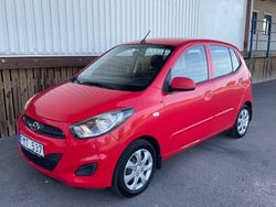 Röd Begagnad 2013 Hyundai i10 Halvkombi | 79 900 kr (Marknadspris)