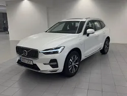 Vit Ny 2024 Volvo XC60 Core SUV | 569 900 kr (Marknadspris)