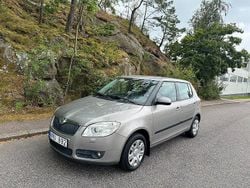 Ljusbrun Begagnad 2008 Skoda Fabia Ambiente Halvkombi | 33 500 kr (Marknadspris)