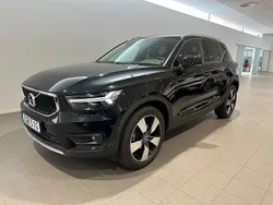 Svart Begagnad 2020 Volvo XC40 Momentum SUV | 259 900 kr (Bra pris)
