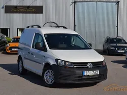Vit Begagnad 2018 VW Caddy Minibuss | 79 900 kr (Marknadspris)
