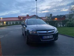 Svart Begagnad 2011 Opel Astra Kombi | 28 900 kr (Bra pris)