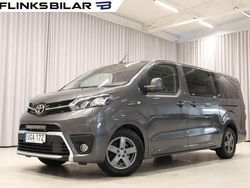 Mörkgrå Begagnad 2022 Toyota Proace Verso Kombi | 379 800 kr (Marknadspris)