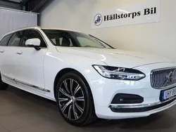 Vit Begagnad 2022 Volvo V90 Inscription Kombi | 319 900 kr (Marknadspris)