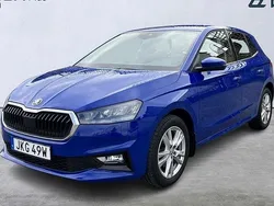 Blå Begagnad 2022 Skoda Fabia Halvkombi | 194 900 kr (Marknadspris)