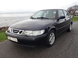Mörkblå Begagnad 2002 Saab 9-3 Halvkombi | 69 000 kr