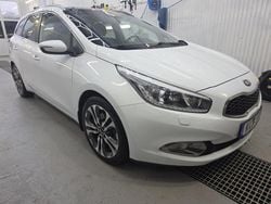 Vit Begagnad 2015 Kia Ceed Sportswagon Comfort Kombi | 59 900 kr (Marknadspris)
