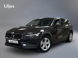 Begagnad 2024 Volvo V60 CC Kombi | 424 900 kr (Marknadspris)