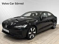 Svart Begagnad 2023 Volvo S60 Plus Sedan | 479 900 kr (Marknadspris)