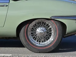 Vit Begagnad 1970 Jaguar E-Type Cab | 400 000 kr