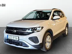 Ljusgrå Begagnad 2023 VW T-Cross Life SUV | 204 900 kr (Marknadspris)