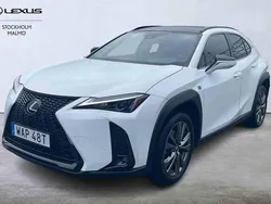 Vit Begagnad 2023 Lexus UX 250h SUV | 339 000 kr