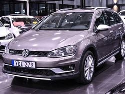 Grå Begagnad 2016 VW Golf Alltrack Kombi | 169 900 kr (Bra pris)