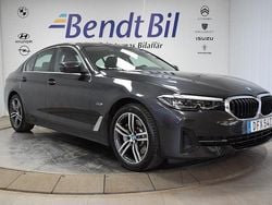 Grå Begagnad 2021 BMW 530e Sedan | 349 500 kr (Superpris)