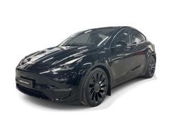 Svart Begagnad 2023 Tesla Model Y Performance SUV | 494 300 kr (Lite dyr)