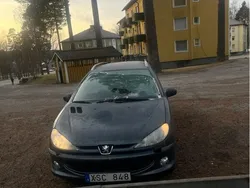 Begagnad 2006 Peugeot 206 Cab | 25 000 kr