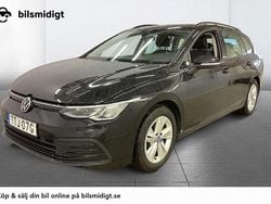 Svart Begagnad 2022 VW Golf VIII Kombi | 238 900 kr (Marknadspris)