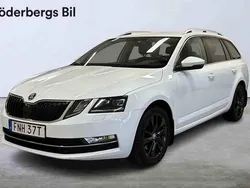Vit Begagnad 2019 Skoda Octavia Kombi | 175 000 kr