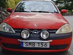 Röd Begagnad 2001 Opel Corsa Halvkombi | 26 000 kr (Dyr)