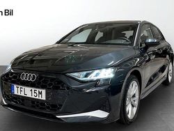 Manhattangrå metallic Begagnad 2025 Audi A3 Advanced Sportkupé | 449 000 kr