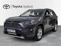 Dark grey metallic Begagnad 2020 Toyota RAV4 Hybrid Active SUV | 309 000 kr (Bra pris)