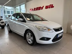 Vit Begagnad 2010 Ford Focus Platinum Halvkombi | 43 900 kr (Marknadspris)