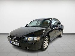 Svart Begagnad 2001 Volvo S60 Sedan | 19 900 kr