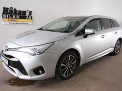 Silver Begagnad 2015 Toyota Avensis Active Kombi | 124 500 kr (Bra pris)