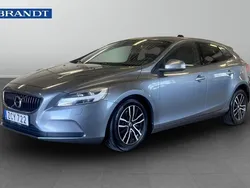 Grå Begagnad 2018 Volvo V40 Business Edition Kombi | 199 000 kr (Marknadspris)