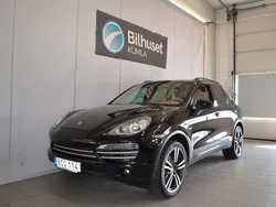 Svart Begagnad 2014 Porsche Cayenne Platinum Edition SUV | 259 000 kr (Marknadspris)