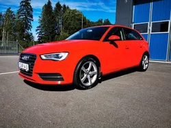 Röd Begagnad 2014 Audi A3 Sportback Attraction Halvkombi | 99 900 kr (Bra pris)