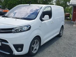 Vit Begagnad 2018 Toyota Proace Van | 110 000 kr (Bra pris)